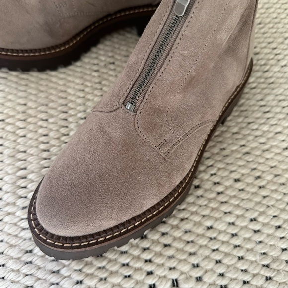 NEW Brown Tan Suede Zip Up Chelsea Lug Boot -- Size 6.5 - Picture 2 of 16